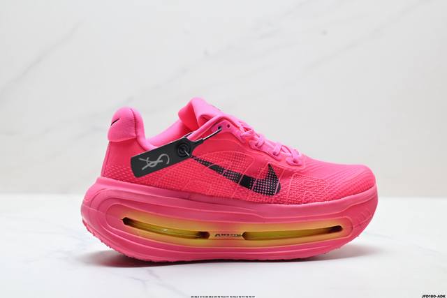 公司级Nike Vomero premium 耐克 舒适减震防滑 低帮跑步鞋 全掌Reactx泡绵中底 前掌和后跟还配备了Air Zoom气垫单元 据说跑起来更