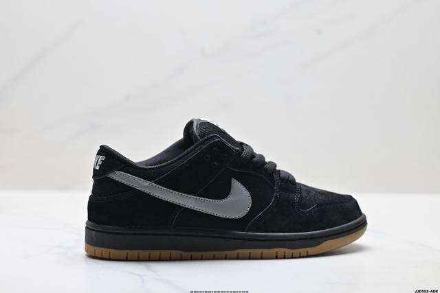 真标Nike Dunk Low 扣篮系列 耐克 复古低帮休闲运动滑板板鞋 货号:Bq6817-010 尺码:36 36.5 37.5 38 38.5 39 40