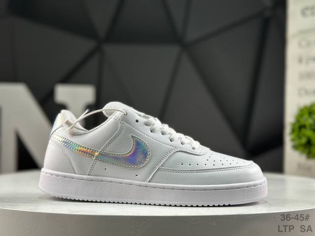 耐克 Nike Court Vision Lo 耐克 低帮 白蓝黄 鞋身以白色作为主色调，使鞋款十分百搭，同时鞋身两侧Swoosh Logo使用海军蓝打造，后跟