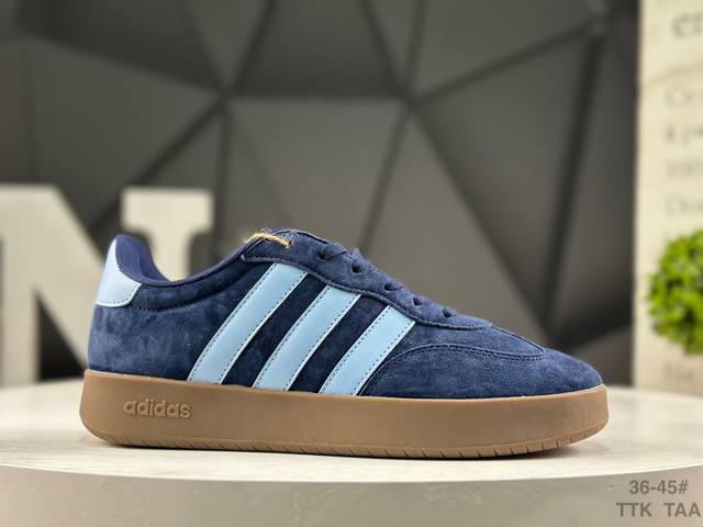 真标带半码 阿迪达斯 Adidas Barreda 考拉派对 复古休闲 清新 舒适百搭 德训鞋 T字头 防滑耐磨 低帮 板鞋 男女同款运动鞋。鞋头加宽设计提升了