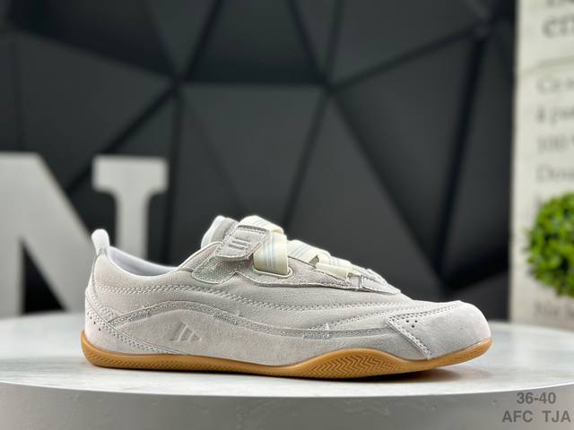 阿迪达斯 Ad Urban Reverie Js0151 阿迪舒适时尚魔术贴防滑耐磨生活休闲鞋 尺码：36 36.5 37 38 38.5 39 40 Afc