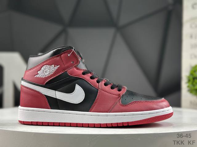 耐克 Nike Air Jordan 1 Mid 女子篮球鞋时尚轻盈板鞋Aj1乔1运动鞋 乔丹一代 高帮复古休闲篮球鞋 Air Jordan 1 Mid 搭载内