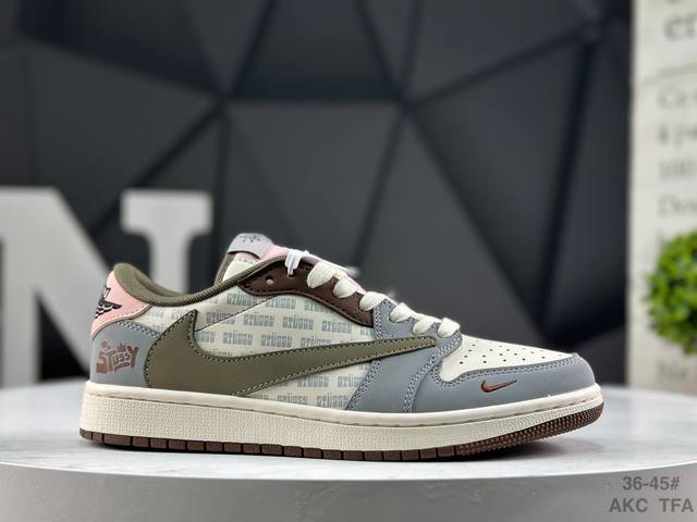 耐克 Travis Scott X Fragment Design X Jordan Air Jordan 1 Low Og Sp 多方联名合作融合了Travi