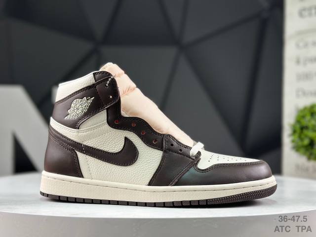 耐克Nike Air Jordan 1 Retro High Og”Black White“Aj1代迈克尔 乔丹高帮经典复古百搭休闲文化运动篮球鞋 货号：Fd2