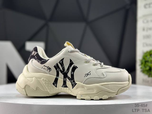 Mlb Big Ball Chunky A Running 人气单品Mlb以150多年传统的美国职业棒球大联盟为创作蓝本，韩流大热Chucky鞋款作基调，特意采