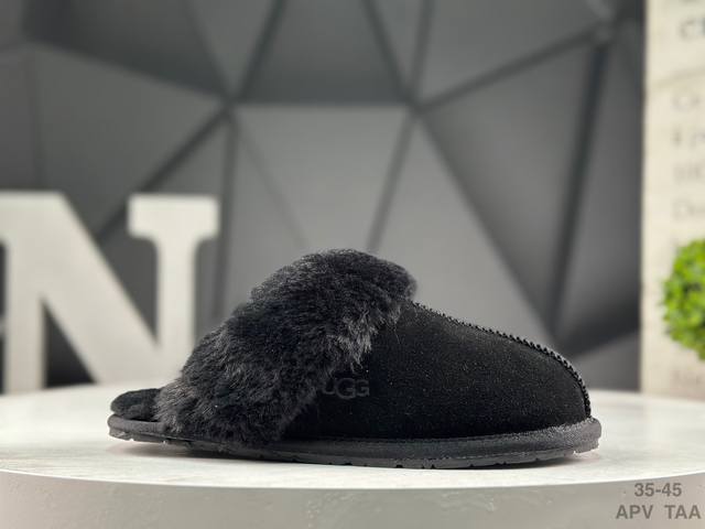 Ugg 棉拖 雪地靴 俏皮可爱的百变造型， 美国轻奢品牌Ugg 平底系列冬季羊毛一体雪地休闲保暖毛毛家居包头棉拖鞋。官方同步包装 检验标 材料采用原厂防污防水皮