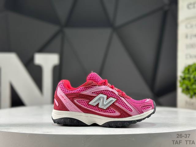 精品童鞋 Nb New Balance 204L系列 新百伦 薄底鞋 薄底皮质鞋带德训系 减震耐磨包裹性支撑轻便 低帮 生活休闲鞋 货号:U204Lsw D尺码