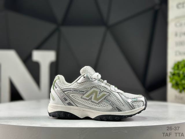 精品童鞋 Nb New Balance 204L系列 新百伦 薄底鞋 薄底皮质鞋带德训系 减震耐磨包裹性支撑轻便 低帮 生活休闲鞋 货号:U204Lswb 尺码