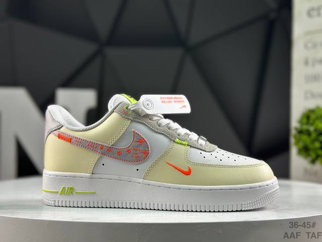福利特价 耐克 Nike Air Force 1 Low 奶油反光 空军一号低帮运动休闲板鞋 官方同步 打造纯正空军版型 货号：Fb1852 111 码数：36