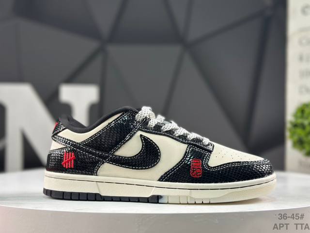 耐克 Nk Sb Dunk Low Dunk系列复古低帮休闲百搭板鞋 定制鞋盒 大厂流水作业生产 超高清洁度 皮料切割干净无任何毛边 细节完美 货号：Ag370