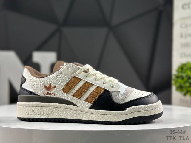 阿迪达斯 三叶草Adidas Originals Forum Low 罗马系列低帮复古系带百搭休闲运动板鞋 货号：Jq8734 类型：男女鞋 码数：36 36.