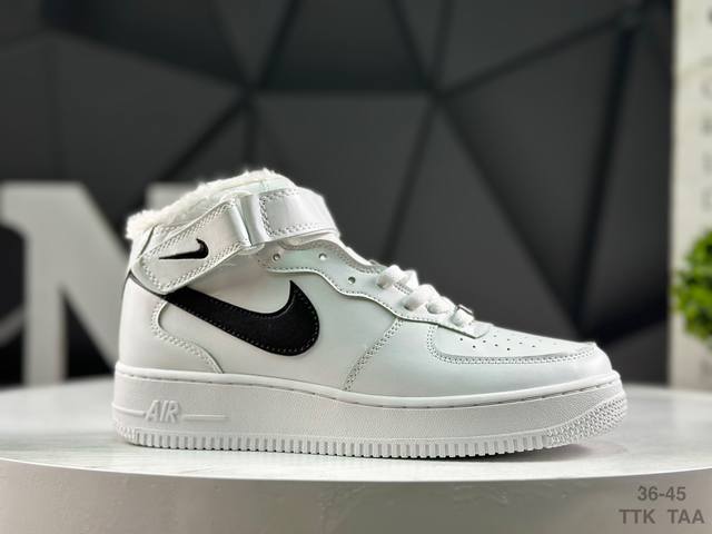 加绒 耐克 Air Force 1 Low’07 空军一号低帮休闲板鞋 定制皮料 原楦原纸板 纯正空军版型 内置全掌气垫 货号：315123 111 尺码：如图