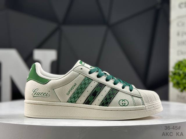 福利特价 阿迪达斯 Adidas Originals Gazelle Indoor 贝壳头 三叶草休闲防滑耐磨低帮板鞋 鞋头出色设计 塑就出众贴合感 稳固的后跟