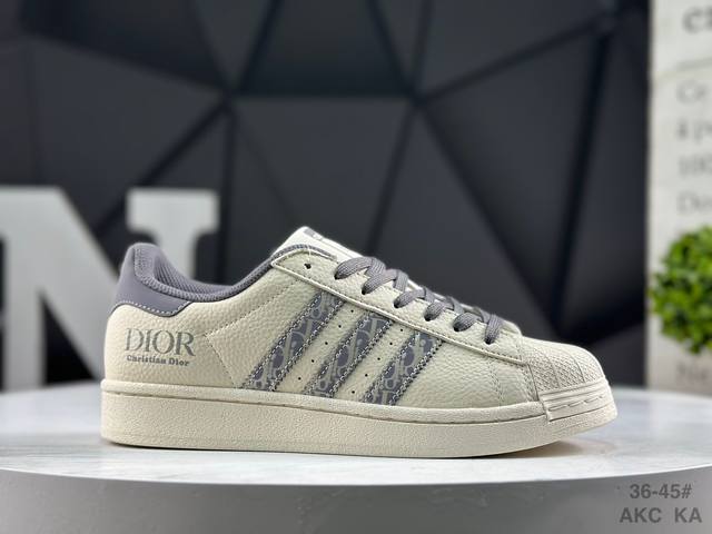 福利特价 阿迪达斯 Adidas Originals Gazelle Indoor 贝壳头 三叶草休闲防滑耐磨低帮板鞋 鞋头出色设计 塑就出众贴合感 稳固的后跟