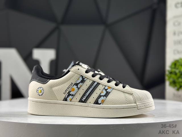 福利特价 阿迪达斯 Adidas Originals Gazelle Indoor 贝壳头 三叶草休闲防滑耐磨低帮板鞋 鞋头出色设计 塑就出众贴合感 稳固的后跟