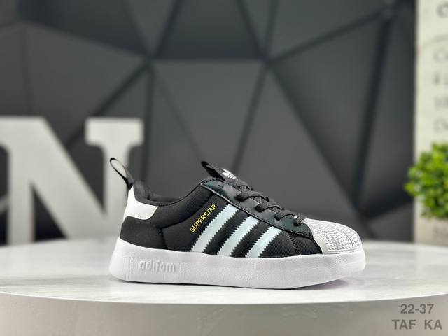 精品童鞋 精品童鞋 阿迪达斯 Adidas Originals Superstar贝壳头经典百搭复古板鞋 货号：Ih3504 尺码：右下角所示 Taf Ka