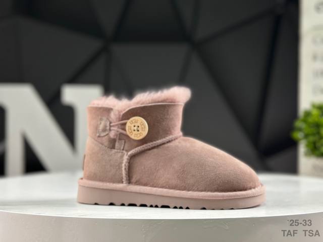精品童鞋 Ugg 百搭单品Ugg 秋冬羊皮毛一体雪地靴 尺码：如图所示 Taf Tsa