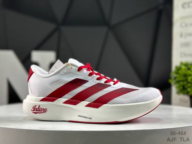 阿迪达斯 Adidas Adizero Evo Sl 阿迪超轻透气缓震跑鞋 整体外观造型与Adizero Adios pro Evo 1非常相似 中底配置方面搭