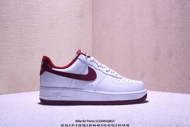 耐克Nike Air Force 1 Low 空军一号低帮百搭休闲运动板鞋。柔软、弹性十足的缓震性能和出色的中底设计，横跨复古与现代的外型结合，造就出风靡全球三