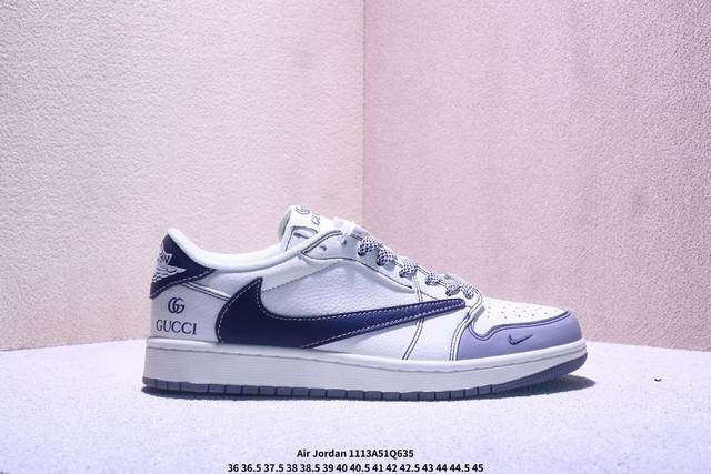 公司级 时尚元素X Jordan Air Jordan Low 倒勾 “黑白蛇麟斯图西联名，合作融合了Travis Scott 独特的潮流风格，个性的设计风格以