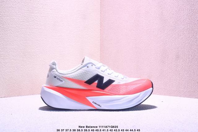 New Balance 新百伦 男女鞋采用超轻透气合成网状材料结构鞋面材质，中底嵌入Fuelcell轻量化技术避震中底，外置防滑耐磨橡胶底片 创新与改变，Nb新