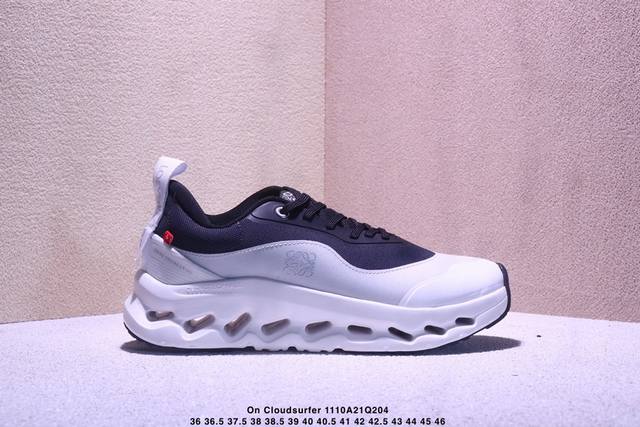 昂跑 On Cloudsurfer Max 训练型缓震 防滑透气 低帮轻量跑步鞋 厚底增高运动老爹鞋。On昂跑Cloudsurfer的中底 ，采用了全新的Clo