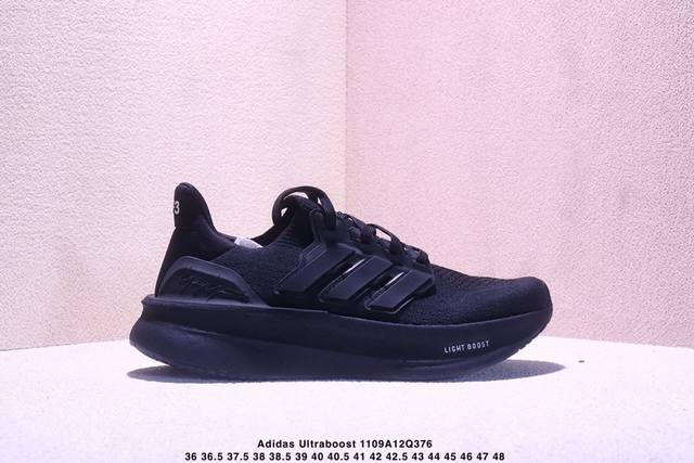 公司级Y-3 Adidas Ultraboost 5阿迪达斯 耐磨缓震 Boost 爆米花 休闲运动跑鞋 采用网材搭配反光皮革鞋面 配上Stretchweb网格