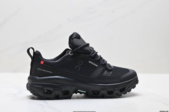 公司级On 昂跑 Cloudrock Low 舒适 轻便 减震耐磨跑步鞋 采用了先进的缓震技术 能够有效减少跑步时对关节的冲击 保护运动者的健康 其独特的缓震系