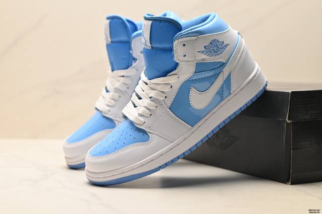 真标Nike Air Jordan 1 Retro Mid Aj1 乔丹一代中帮经典复古文化休闲运动篮球鞋 货号:Fz2142-114 尺码:36-45 Id: