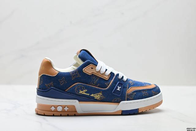 公司级Louis Vuitton Trainer Sneaker Low 路易威登 休闲运动文化百搭板鞋 舒适防滑底和百搭性霸屏整个时尚娱乐圈 细节调整完美主义