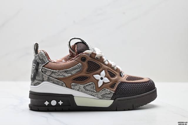 公司级Louis Vuitton Trainer Sneaker Low 路易威登 休闲运动文化百搭板鞋 舒适防滑底和百搭性霸屏整个时尚娱乐圈 细节调整完美主义