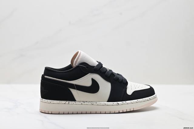 公司级Nike Air Jordan 1 Low Aj1乔1低帮休闲板鞋 同步官方配色 头层皮打造 正确满胶鞋垫 四线拉帮 原厂织唛标 鞋舌高弹海绵填充 官方货
