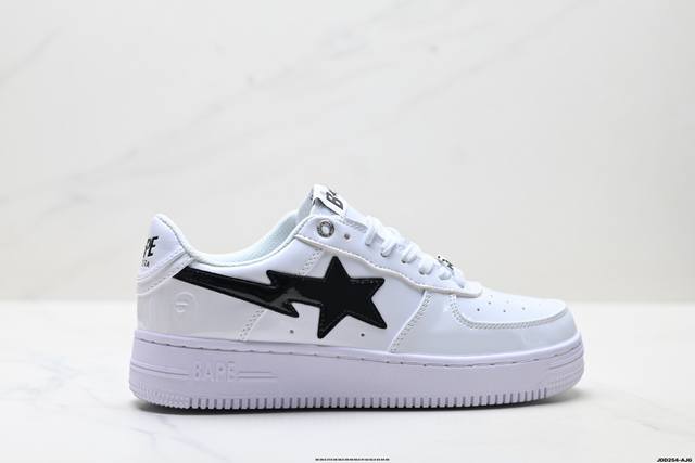 真标日本里原宿潮流品牌A Bathing Ape安逸猿Bape Sk8 Sta Low Sk8系列低帮休闲运动 Bathing Ape 宣布在 春季正式发布 B