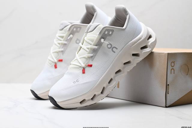 公司级On昂跑Cloudtilt 轻量运动休闲鞋 脚感很舒服 鞋底柔软且包裹性好 上脚显腿长 不管休闲还是运动都很百搭 是最好看最显质感的颜色 尺码:36 36