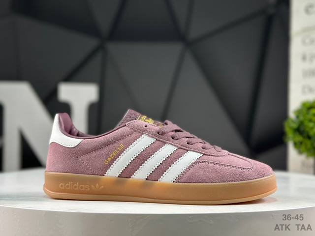 阿迪达斯 Adidas Original Gazelle Indoor 复古休闲运动德训风板鞋 纯原大厂出品 原厂定制长毛翻毛皮组合环保纤维革鞋面材质 内置环保