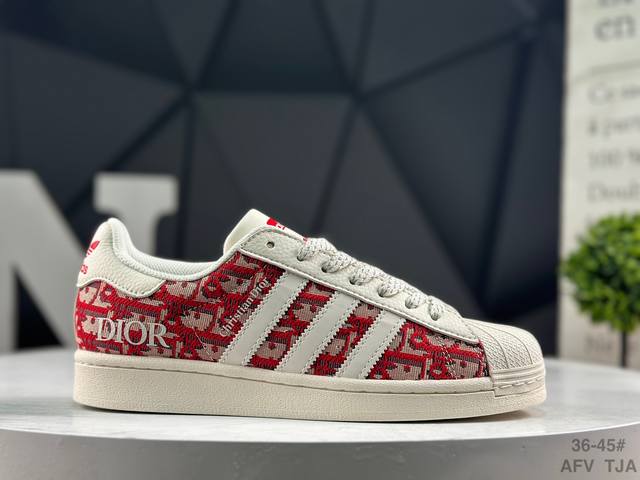 阿迪达斯 三叶草Adidas Originals Superstar 经典贝壳头系列低帮百搭休闲运动板鞋Supreme限定 货号： Jy8915 尺码：36 3