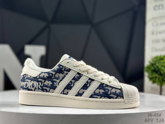 阿迪达斯 三叶草Adidas Originals Superstar 经典贝壳头系列低帮百搭休闲运动板鞋Supreme限定 货号： Jy8913 尺码：36 3