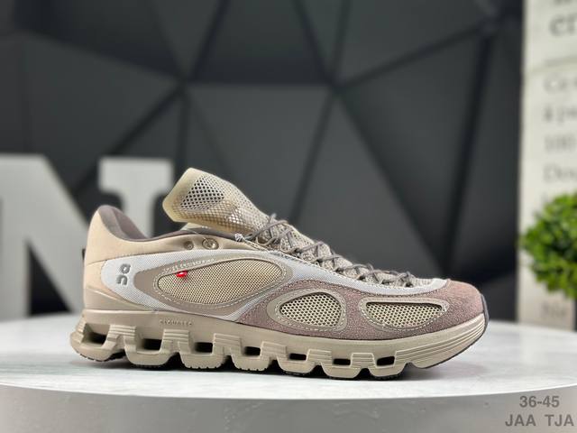 On昂跑 Cloud X Fka 舒适百搭 简约 耐磨 低帮跑步鞋 Cloud X Fka 鞋身外观的设计灵感源于 On 昂跑的专业竞赛鞋 鞋面采用工程编织材料