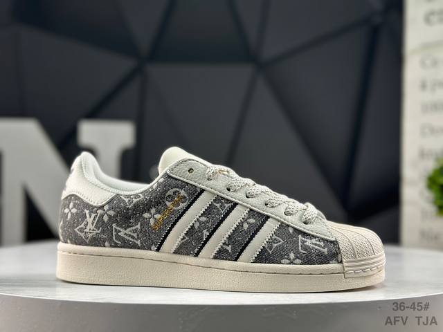 阿迪达斯 三叶草Adidas Originals Superstar 经典贝壳头系列低帮百搭休闲运动板鞋Supreme限定 货号： Jy8911 尺码：36 3