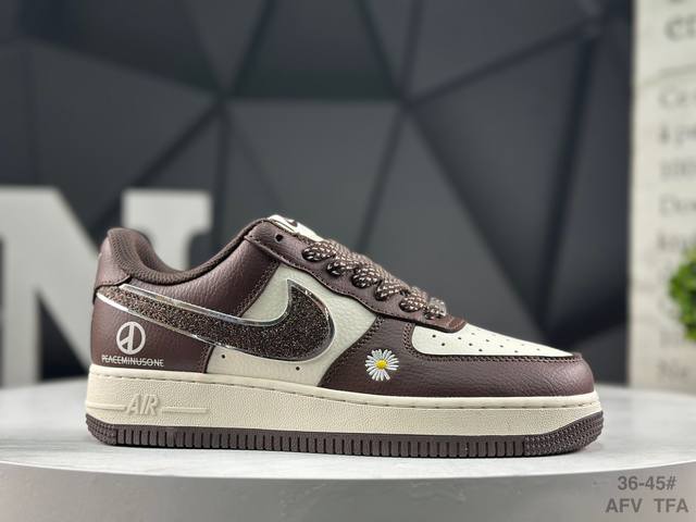 耐克 Nike Air Force 1 '07 Low 空军一号 低帮 运动鞋 休闲鞋 折边针车 工艺难度大 原楦头原纸板 原装鞋盒 定制五金配件 内置全掌气垫