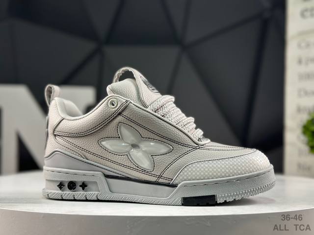 路易威登 Louis Vuitton Lv路易威登板鞋 乘风破浪的姐姐争先种草款,舒适透明底和百搭性霸屏整个时尚娱乐圈，正品1:1套楦复刻，细节调整完美主义！鞋