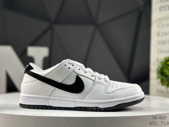 耐克 Nike Sb Dunk Low 扣篮系列 复古低帮休闲运动滑板板鞋。采用脚感柔软舒适Zoomair气垫，有效吸收滑板等极限运动在落地时带来的冲击力，为街