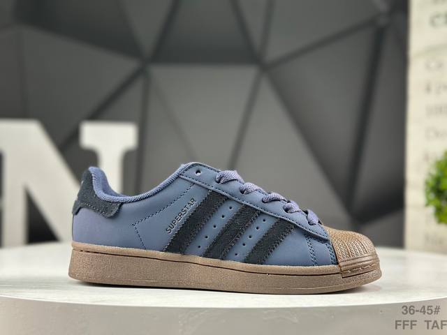 阿迪达斯 Adidas Superstar Ii 贝壳头 三叶草休闲防滑耐磨低帮板鞋 鞋头出色设计 塑就出众贴合感 稳固的后跟贴合足部曲线设计 软弹舒适 不易磨