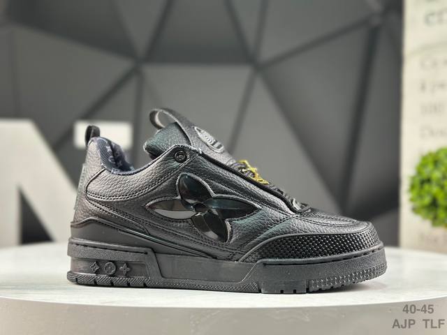 路易威登 Louis Vuitton Lv路易威登板鞋 乘风破浪的姐姐争先种草款,舒适透明底和百搭性霸屏整个时尚娱乐圈，正品1:1套楦复刻，细节调整完美主义！鞋