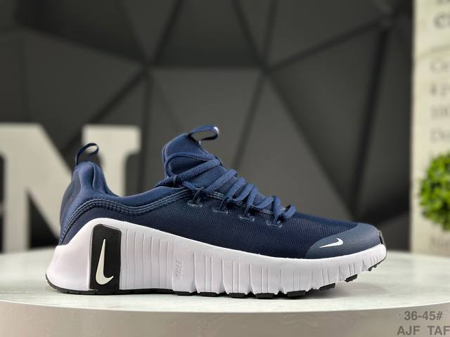 耐克 Nike Free Metcon 6 网布圆头系带 减震防滑 低帮休闲训练鞋 整体设计流线更简洁了，标志性Logo越来越小，后跟倒三角设计让小腿更显长 目
