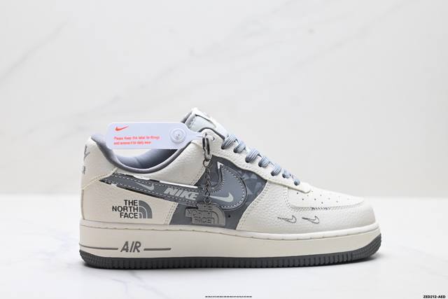 公司级Nike Air Force 1‘07 原楦头原纸板 打造纯正低帮空军版型 专注外贸渠道 全掌内置蜂窝气垫 原盒配件 原厂中底钢印、拉帮完美 货号:Df0