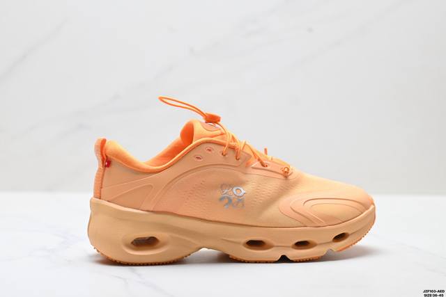 公司级Loewe X On昂跑Cloudtilt 罗意威 联名轻量运动休闲鞋 脚感很舒服 鞋底柔软且包裹性好 上脚显腿长 不管休闲还是运动都很百搭 是最好看最显