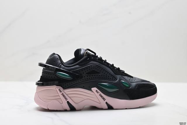 公司级Raf Simons Cylon-21 潮流运动 织物皮革 圆头系带 低帮休闲鞋 采用光滑皮革 网眼和绒面革制成 饰有橡胶细节 具有系带封口 圆头款式 织