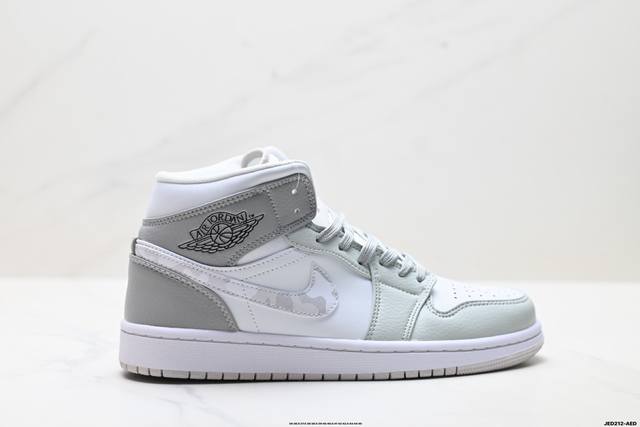公司级Nike Air Jordan 1 Retro Mid Aj1乔丹一代中帮经典复古文化休闲运动篮球鞋 货号:852542-105 尺码:36 36.5 3