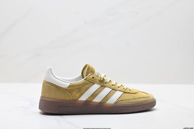 公司级Adidas Handball Spezial 阿迪达斯经典款 复古休闲板鞋 全鞋采用反毛皮制作 牛筋耐磨大底 承载青春情怀的板鞋 经典三条杠装饰鞋侧 品